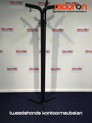 Staande kapstok - driekhoek - zwart metaal - 160cm