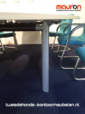 Ahrend 500 vergadertafel - 300 x 180cm - ovaal - ahorn