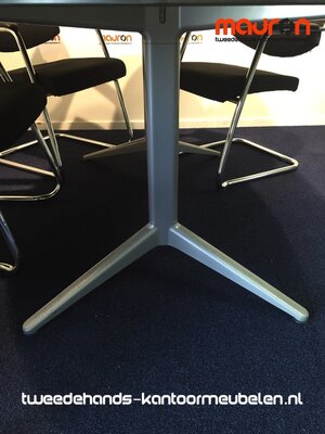 Ahrend 20 (Mehes) vergadertafel - 180x120cm - ovaal - volkern - Ahorn