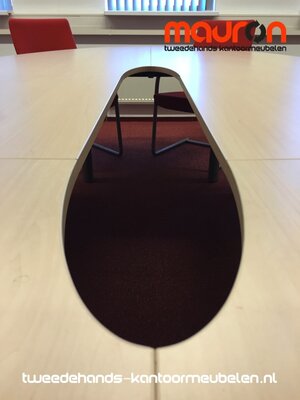 Ahrend 500 vergadertafel - 380 x 185cm - ovaal - licht ahorn