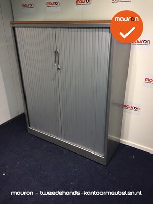 Roldeurkast - Ahrend - 144x120x45cm - Zilvergrijs - grijze deuren