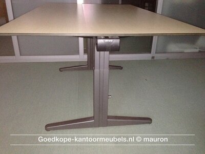 Ahrend ESSA vergadertafel - 180x100cm - grijs