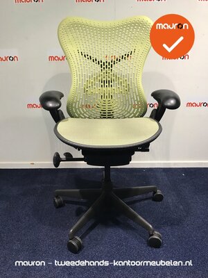 Herman Miller - Mirra - Limegreen