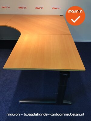Ahrend hoekbureau - 200x200cm - Beuken - hout