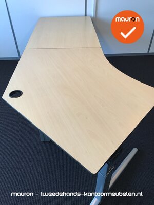 Ahrend hoekbureau - 256x113cm - Ahorn volkern