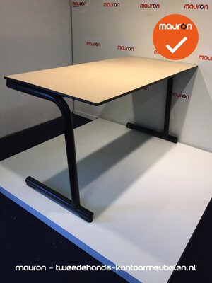 Ahrend - 140x70 - Ahorn - Schooltafel