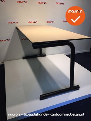 Ahrend - 140x70 - Ahorn - Schooltafel