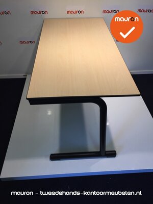 Ahrend - 140x70 - Ahorn - Schooltafel