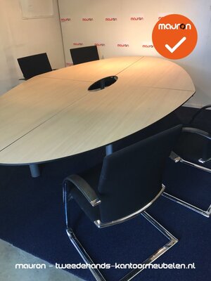 Ahrend 500 vergadertafel - 320 x 160cm - Ovaal - Grijs eiken