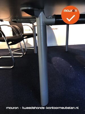 Ahrend 500 vergadertafel - 320 x 160cm - Ovaal - Grijs eiken