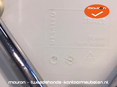 Design stoel - Desalto Trace - Wit met chroom onderstel