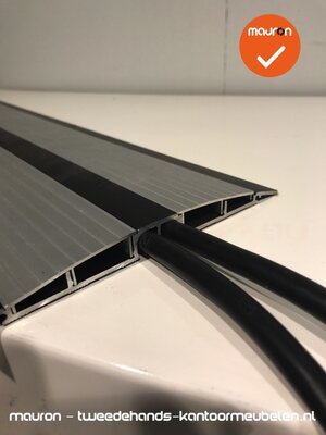 Kabelgoot - 65cm lengte - zwart/alu - Van geel GC-1