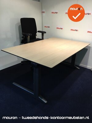 Ahrend vergadertafel - 160x100 cm - Grijs Eiken - volkern