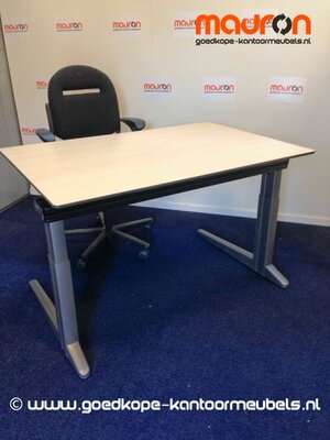 Ahrend bureau - 120x80cm - Ahorn - volkern - Mehes - Kleur poot naar keuze