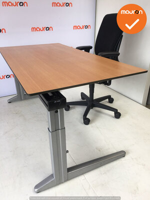 Ahrend bureau - 160x80cm - Beuken - volkern - Essa - Kleur poot naar keuze