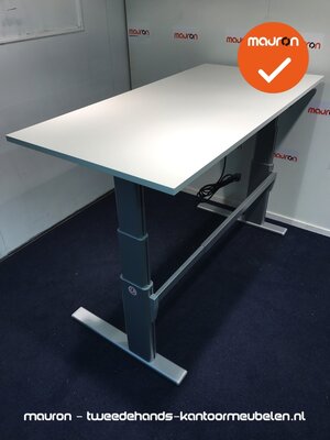 Actiforce Pro 250 M el. Zit-Sta bureau - 140x80cm - NIEUW