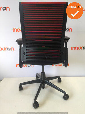 Ahrend 2020 - Hoge rug - rood netweave - Nieuw zwart gestoffeerde zitting - Tweedehands