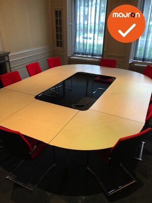 Ahrend Mehes vergadertafel - 340x260cm - halfrond - volkern - Ahorn