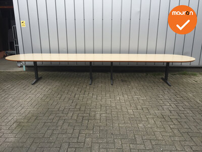 Ahrend vergadertafel - 530x120cm - ovaal - hout - Ahorn