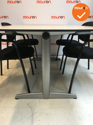 Ahrend 500 vergadertafel - rechthoekig - 180x113cm - Ahorn - Kleur poot naar keuze