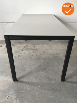 Ahrend vergadertafel - 160x80cm - Grijs - 4 poots - kleur poot naar keuze