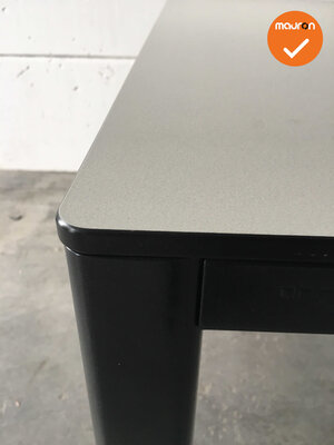 Ahrend vergadertafel - 160x80cm - Grijs - 4 poots - kleur poot naar keuze