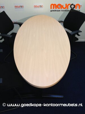 Vergadertafel ovaal - 180x80cm - beuken