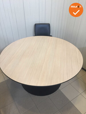 Ahrend vergadertafel - rond - Grijs eiken - Zwart frame - 160cm