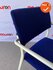 Ahrend 460 vergaderstoel - felblauwe stoffering - wit frame