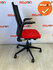 Ahrend 2020 - refurbished - zwart gestoffeerde hoge rug - hergestoffeerde rode zitting - Zwart voetkruis - Zonder lendesteun