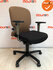 Haworth Comforto 77 - bruin/zwarte stoffering - zwart voetkruis