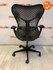 Herman Miller - Mirra - Graphite - zwart voetkruis