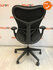 Herman Miller - Mirra - Graphite - gestoffeerde rugleuning - zwart voetkruis