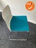 Design Vergaderstoel - Arper Catifa - Wit met blauwe stoffering - Met chroom onderstel