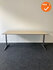 Ahrend Mehes handmatig verstelbaar bureau - 180x90cm - met Ahorn Trespa volkern bureaublad - Antracietgrijs onderstel