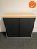 Roldeurkast - Ahrend - 110x120x45cm - grijs met zwarte roldeuren - Topblad naar keuze