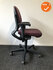 Ahrend 230 - medium rug - bordeauxrode stoffering - kleur voetkruis naar keuze