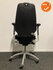 RH Logic 400 XL - Zwarte stoffering - Zilvergrijs voetkruis - Inclusief leren armleggers