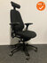 RH Logic 400 - Zwarte stoffering - Zwart voetkruis - Met hoofdsteun - Inclusief leren armleggers -