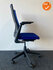 Ahrend 2020 bureaustoel - refurbished - donkerblauwe stoffering - inclusief lendesteun - hoge rug - zwart voetkruis