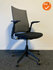 Ahrend 2020 bureaustoel - refurbished - nieuwe stoffering - inclusief lendesteun - hoge rug - zwart voetkruis - Antracietgrijze netweave rug