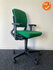 Ahrend 230 bureaustoel - refurbished - medium rug - groene stoffering - kleur voetkruis naar keuze