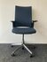 Ahrend 2020 bureaustoel - refurbished - blauwe stoffering - inclusief lendesteun - hoge rug - chroom voetkruis