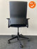 Ahrend 2020 bureaustoel - refurbished - nieuwe zwarte stoffering - hoge lederen rug - zwart voetkruis - Zonder lendesteun
