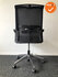 Haworth Comforto 59 - Zwarte stoffering - Netweave rug - Chromen voetkruis - met Coathanger