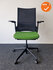 Ahrend 2020 bureaustoel - refurbished - Groene stoffering - inclusief lendesteun - hoge netweave rug - voetkruis naar keuze - Inclusief lendesteun