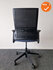 Ahrend 2020 bureaustoel - refurbished - Donkerblauwe stoffering - inclusief lendesteun - hoge netweave rug - voetkruis naar keuze - Inclusief lendesteun