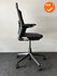 Ahrend 2020 bureaustoel - refurbished - Antracietgrijze stoffering - inclusief lendesteun - medium rug - antraciet voetkruis