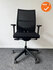 Hawort Comforto 39 - Zwarte stoffering - Zwart kunststof voetkruis - Netweave rug