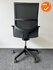 Hawort Comforto 39 - Zwarte stoffering - Zwart kunststof voetkruis - Netweave rug